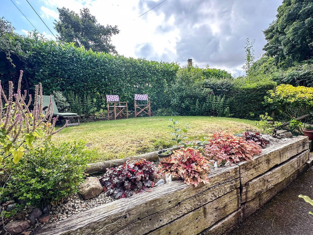 3 bed semi-detached house to rent in Alderbury, Salisbury  - Property Image 21