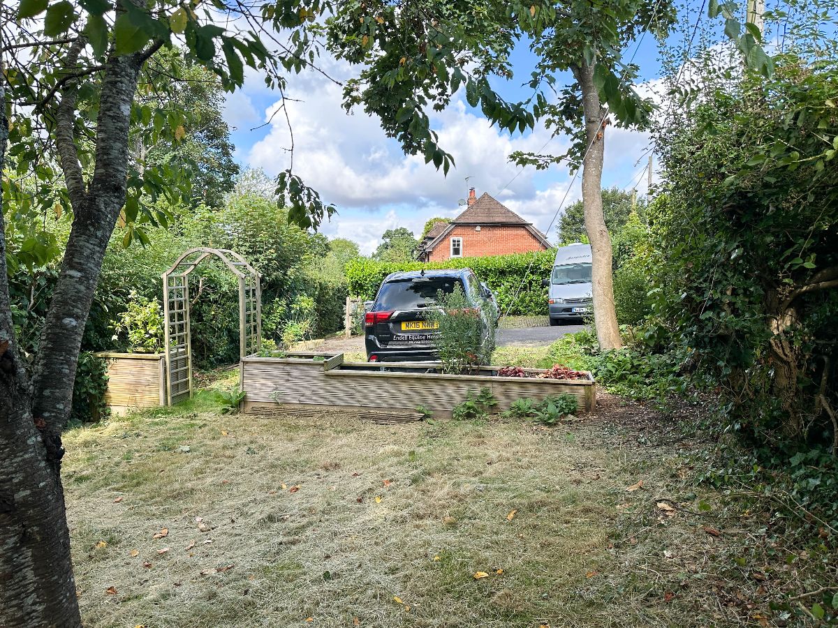 3 bed semi-detached house to rent in Alderbury, Salisbury  - Property Image 24