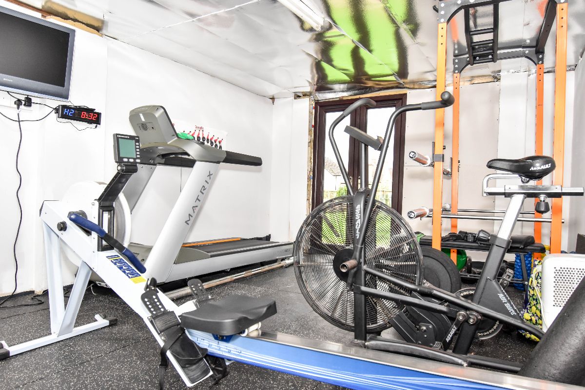 5 bed semi-detached house to rent in Shaftesbury Road, Salisbury 18