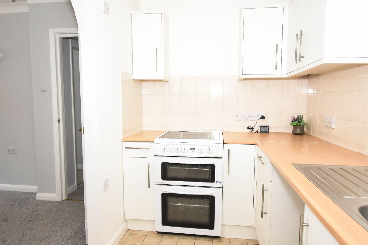 1 bed flat to rent in West Street, Wilton, Salisbury  - Property Image 7