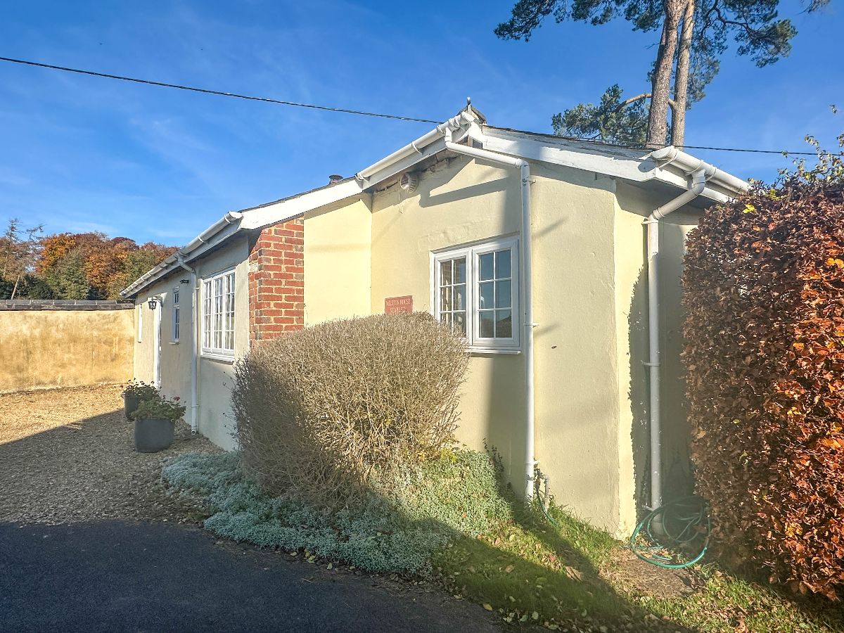 2 bed bungalow to rent in Durrington, Salisbury  - Property Image 16