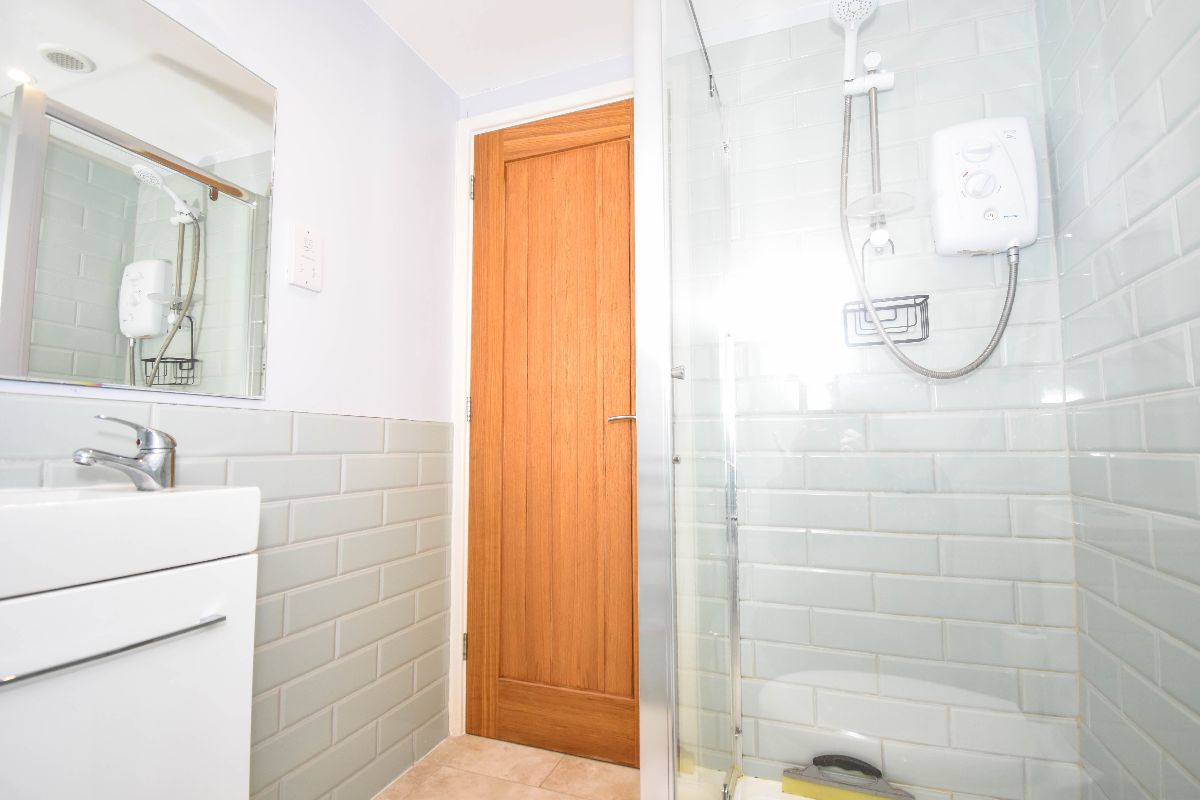 1 bed flat to rent in Winterbourne Earls, Salisbury 6