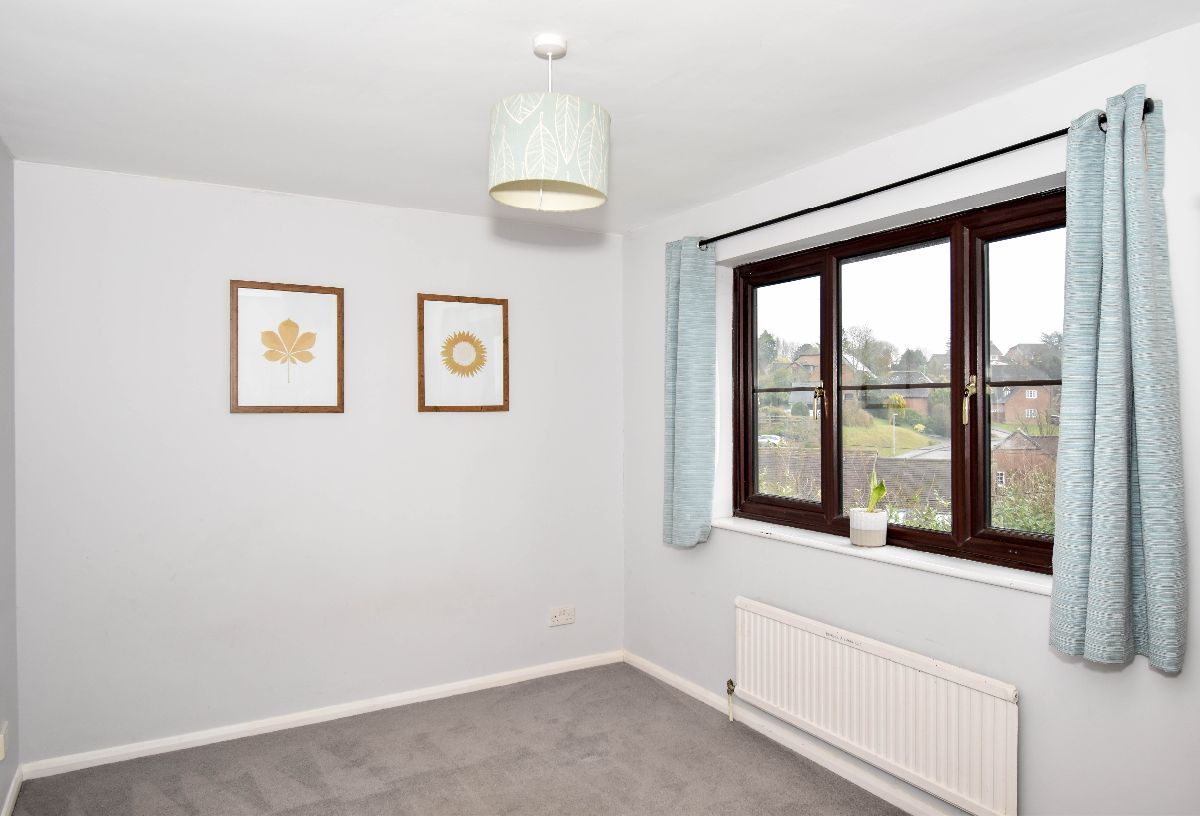 4 bed detached house to rent in Bennett Close, Salisbury 8