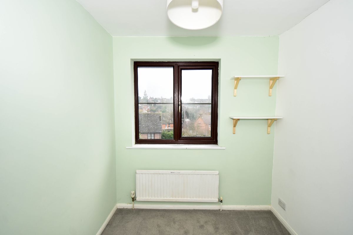 4 bed detached house to rent in Bennett Close, Salisbury 10