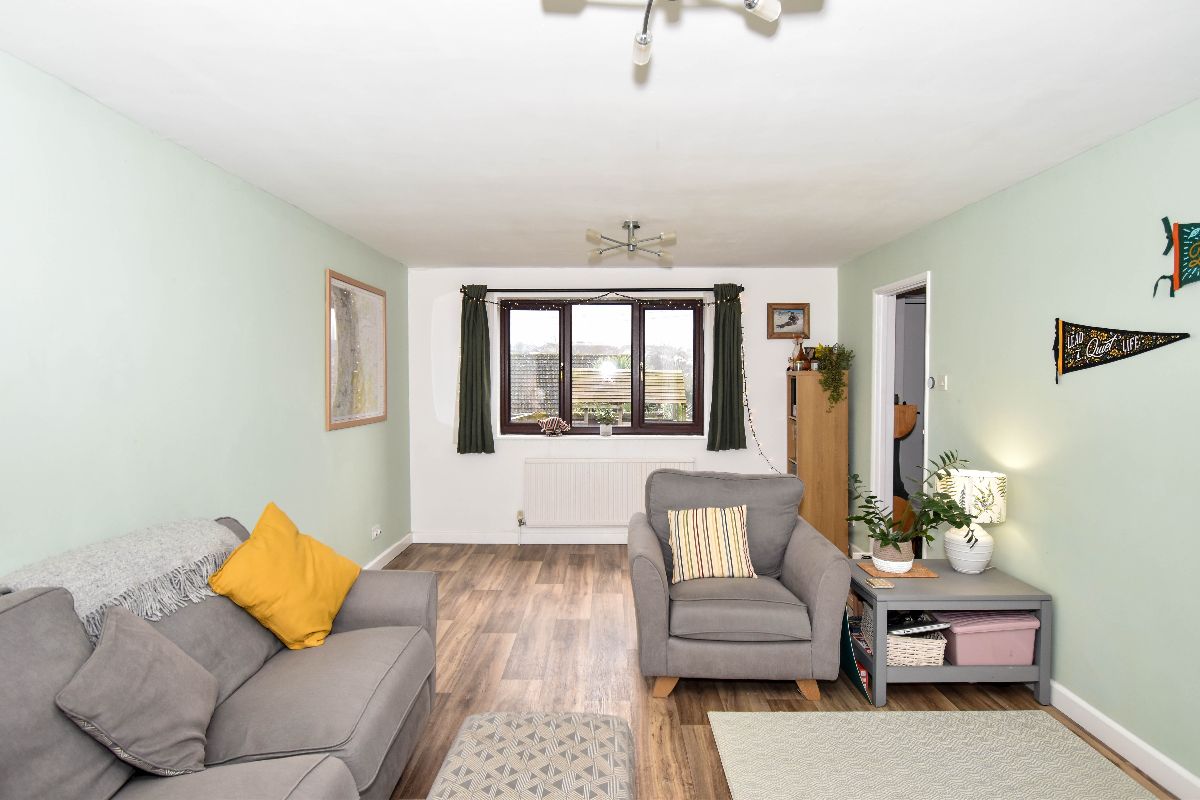 4 bed detached house to rent in Bennett Close, Salisbury 7