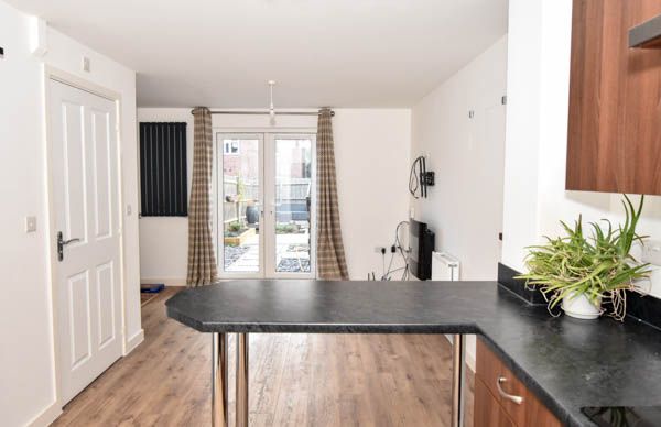 3 bed end of terrace house to rent in Good Lane, Salisbury  - Property Image 3