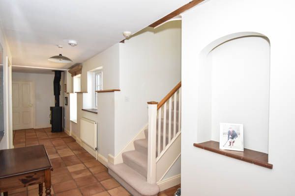 4 bed character property to rent in Downton, Salisbury  - Property Image 3