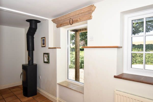 4 bed character property to rent in Downton, Salisbury  - Property Image 8