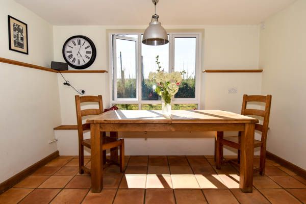 4 bed character property to rent in Downton, Salisbury  - Property Image 10