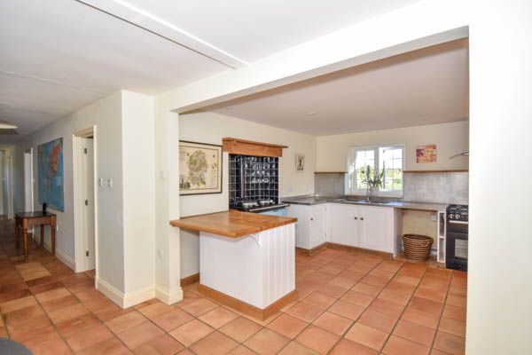 4 bed character property to rent in Downton, Salisbury  - Property Image 11