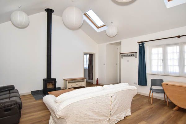 1 bed bungalow to rent in The Street, Chilmark  - Property Image 6
