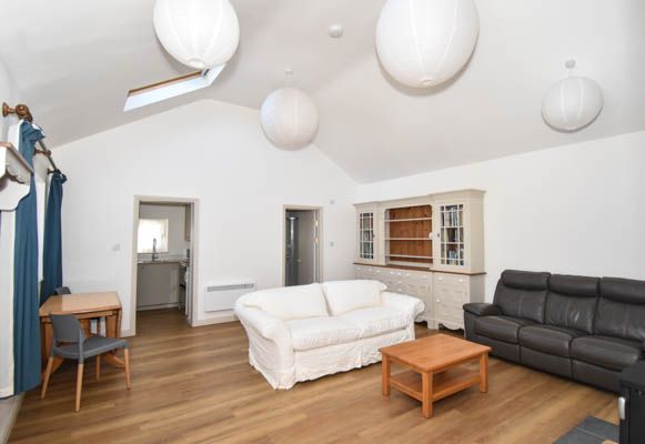 1 bed bungalow to rent in The Street, Chilmark  - Property Image 8
