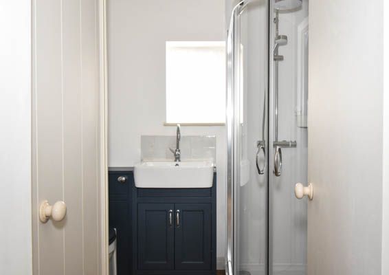 1 bed bungalow to rent in The Street, Chilmark 10