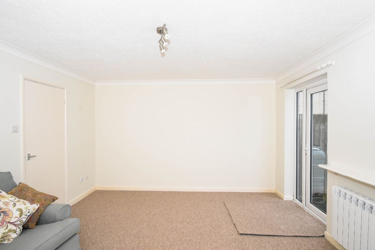 3 bed terraced house to rent in Ashley Road 7