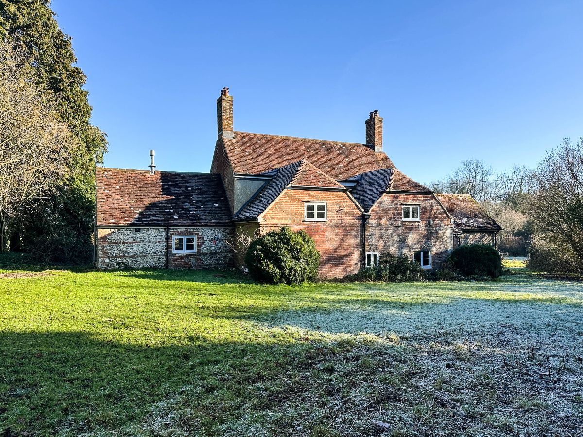 2 bed cottage to rent in Cutlers Cottage, Bowerchalke  - Property Image 1
