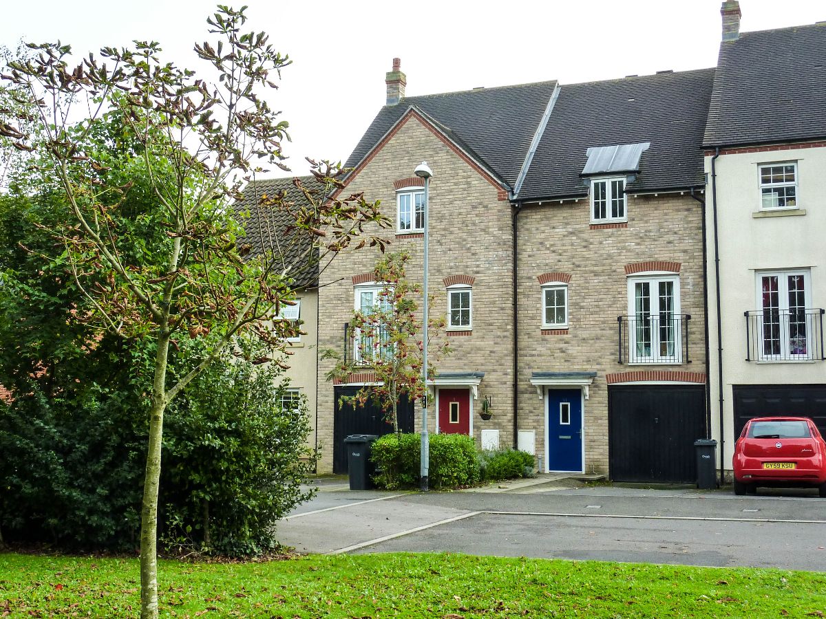 3 bed terraced house to rent in Wellworthy Drive, Salisbury  - Property Image 1