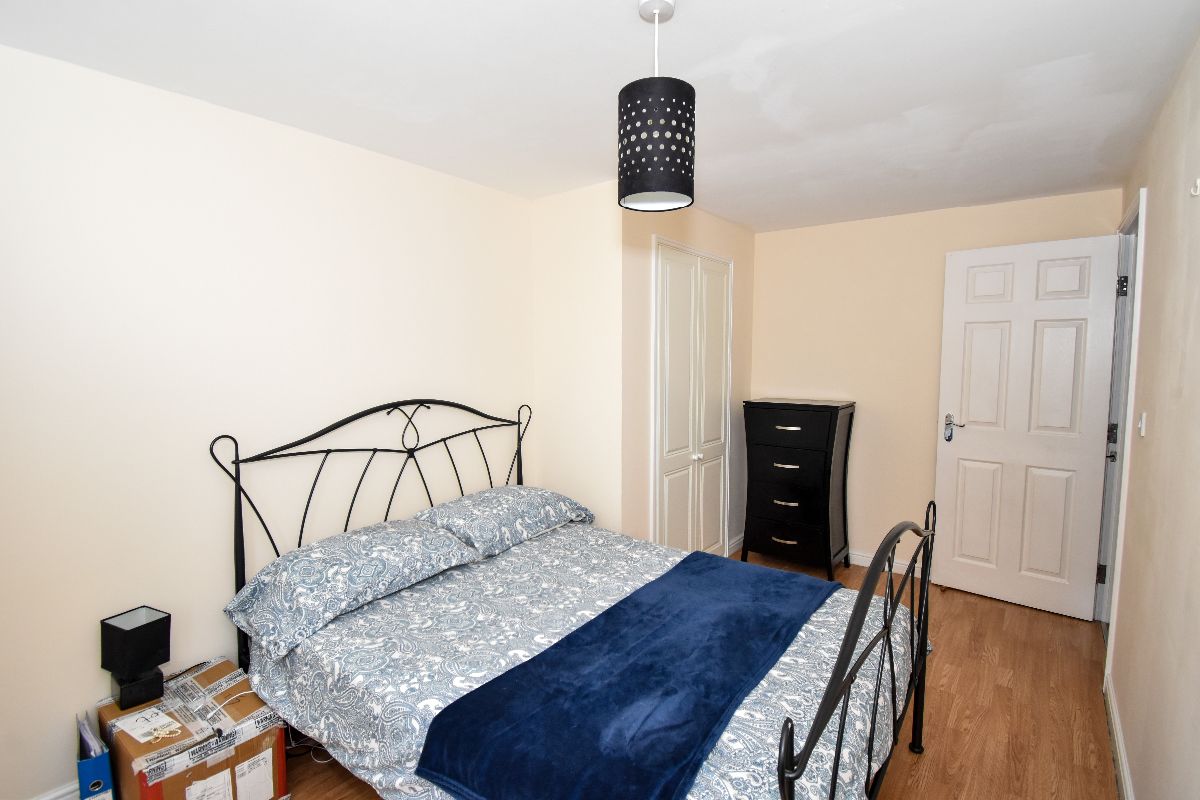 3 bed terraced house to rent in Wellworthy Drive, Salisbury 5