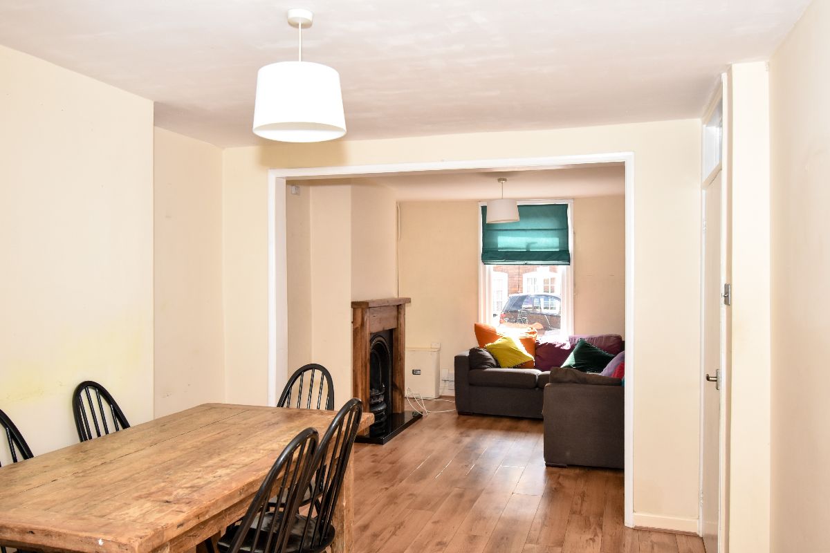 4 bed terraced house to rent in Trinity Street, Salisbury 5