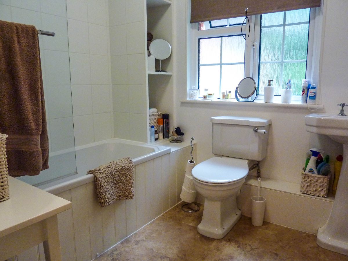 3 bed semi-detached house to rent in Home Dairy Cottages, Salisbury 7