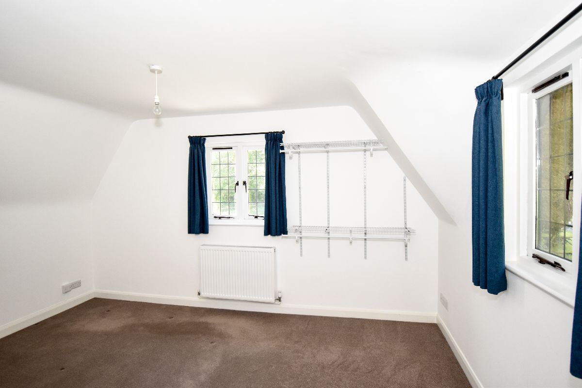2 bed cottage to rent in Clarendon Park, Salisbury 8