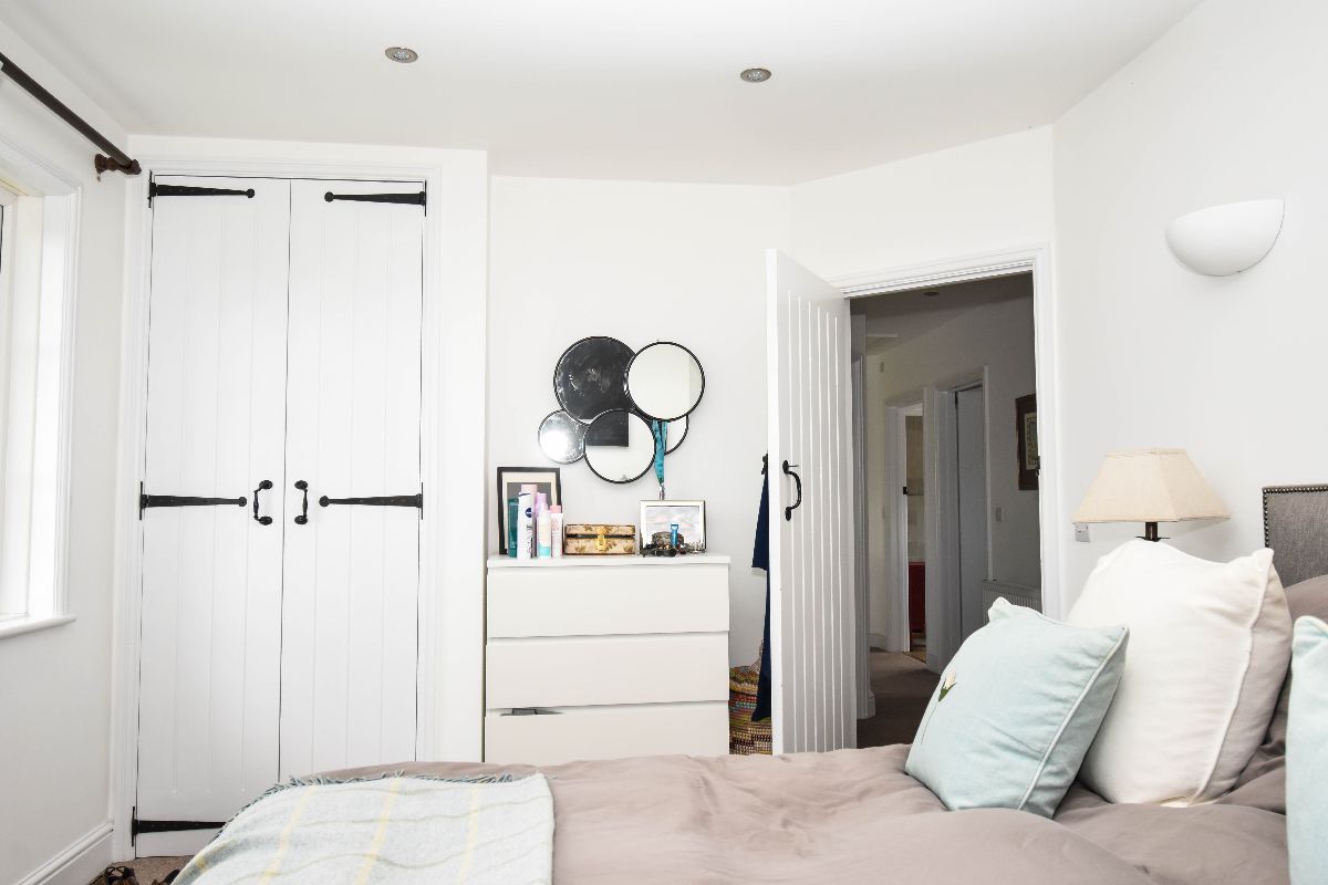 4 bed character property to rent in Clarendon Park, Salisbury 12