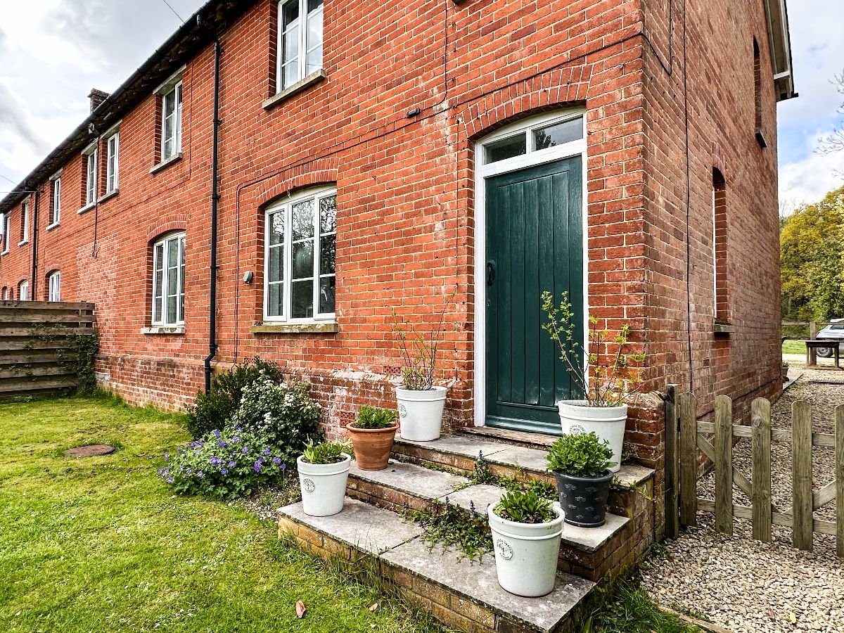 4 bed character property to rent in Clarendon Park, Salisbury 21