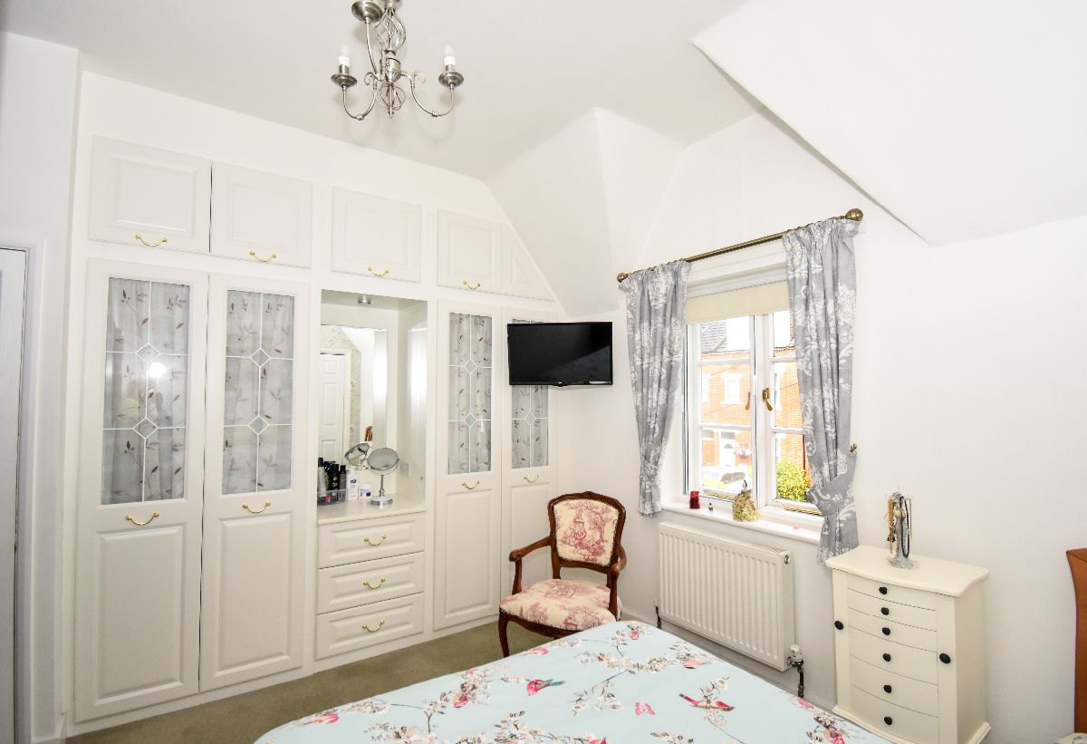 2 bed terraced house for sale in North Street, Wilton 10