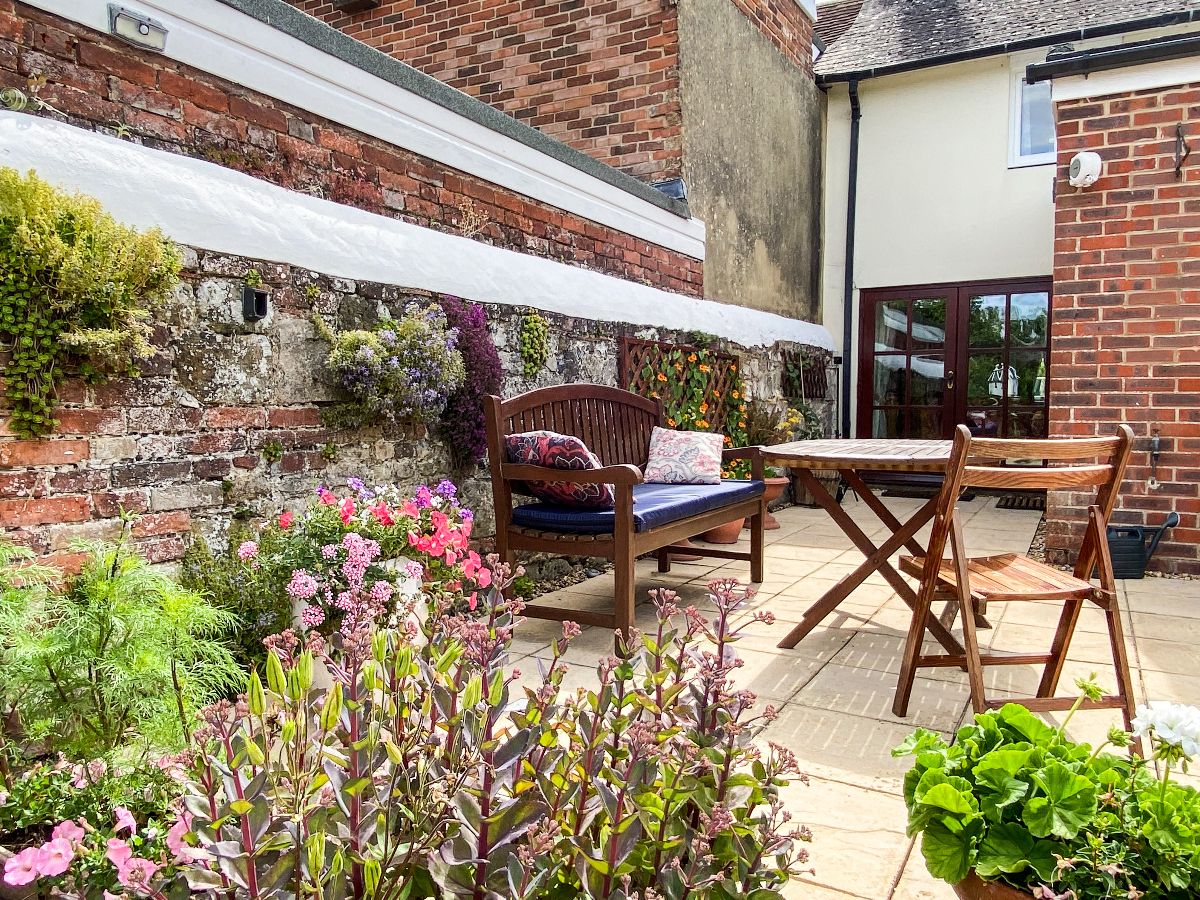 2 bed terraced house for sale in North Street, Wilton 13