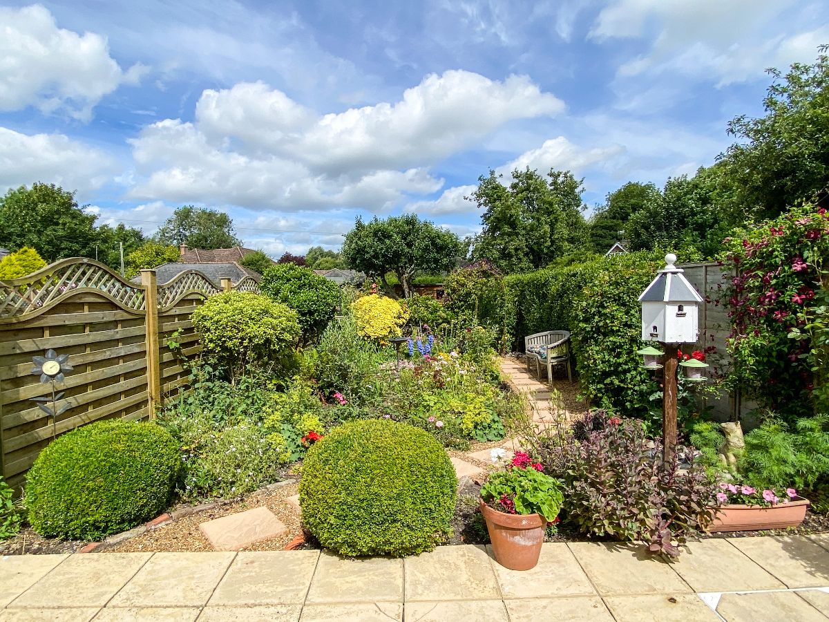 2 bed terraced house for sale in North Street, Wilton 14