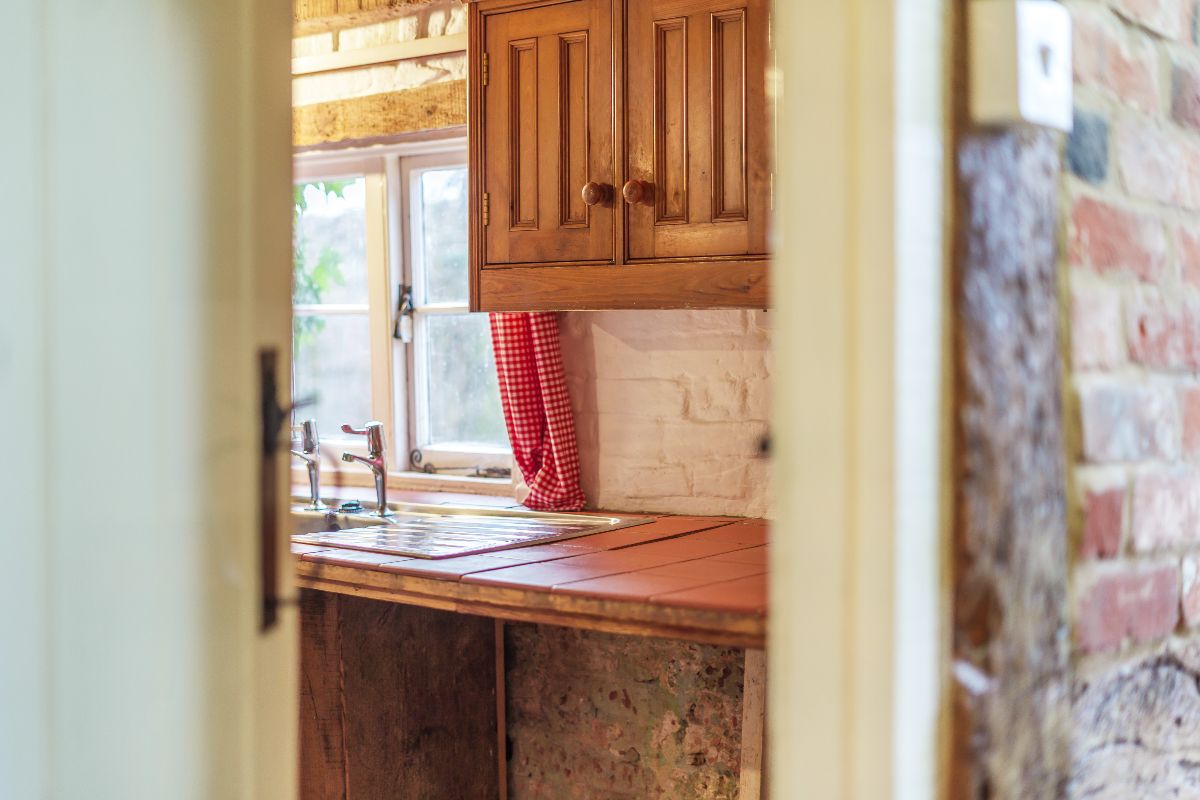 3 bed cottage for sale in Landford, Salisbury 9