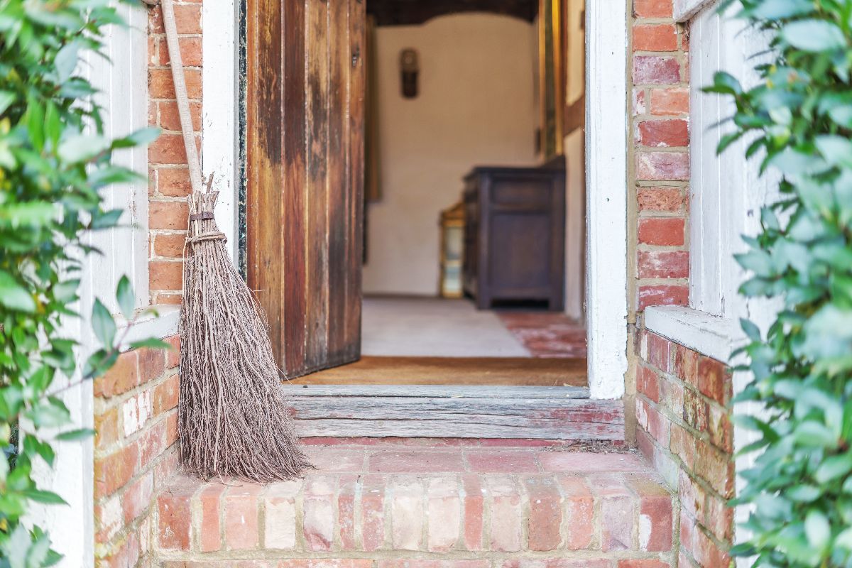 3 bed cottage for sale in Landford, Salisbury 29