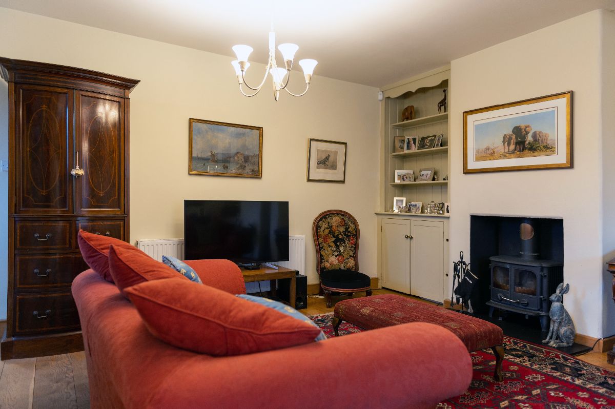 4 bed end of terrace house for sale in Court Street, Salisbury 6