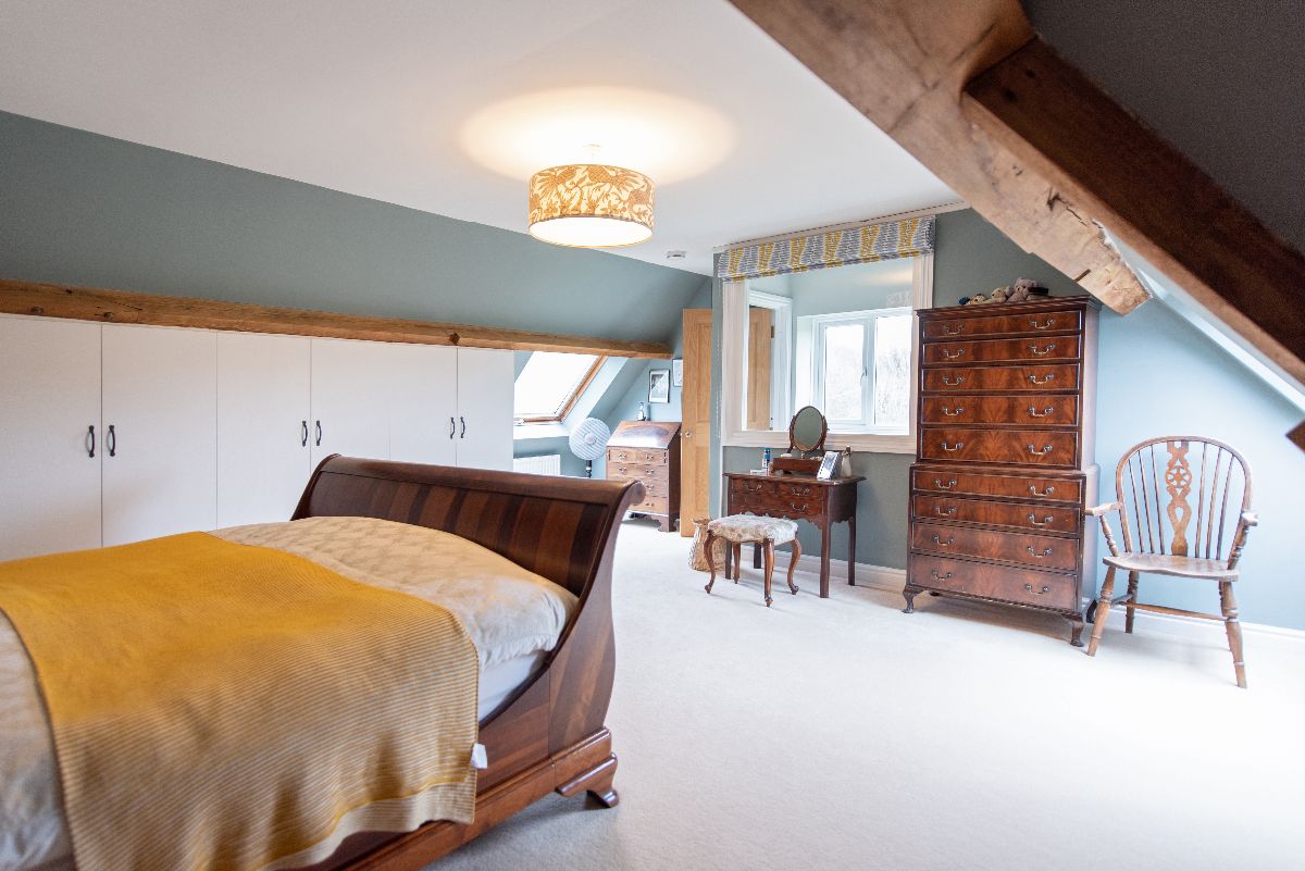 4 bed end of terrace house for sale in Court Street, Salisbury 16