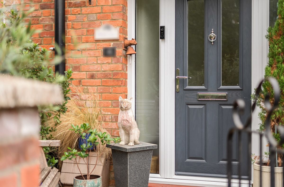2 bed character property for sale in Crow Lane, Salisbury, SP2