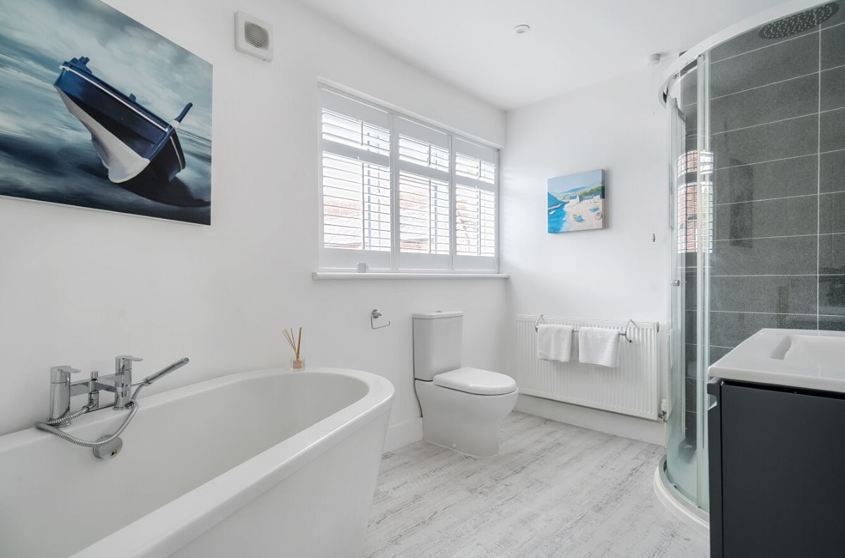 2 bed character property for sale in Crow Lane, Wilton 16