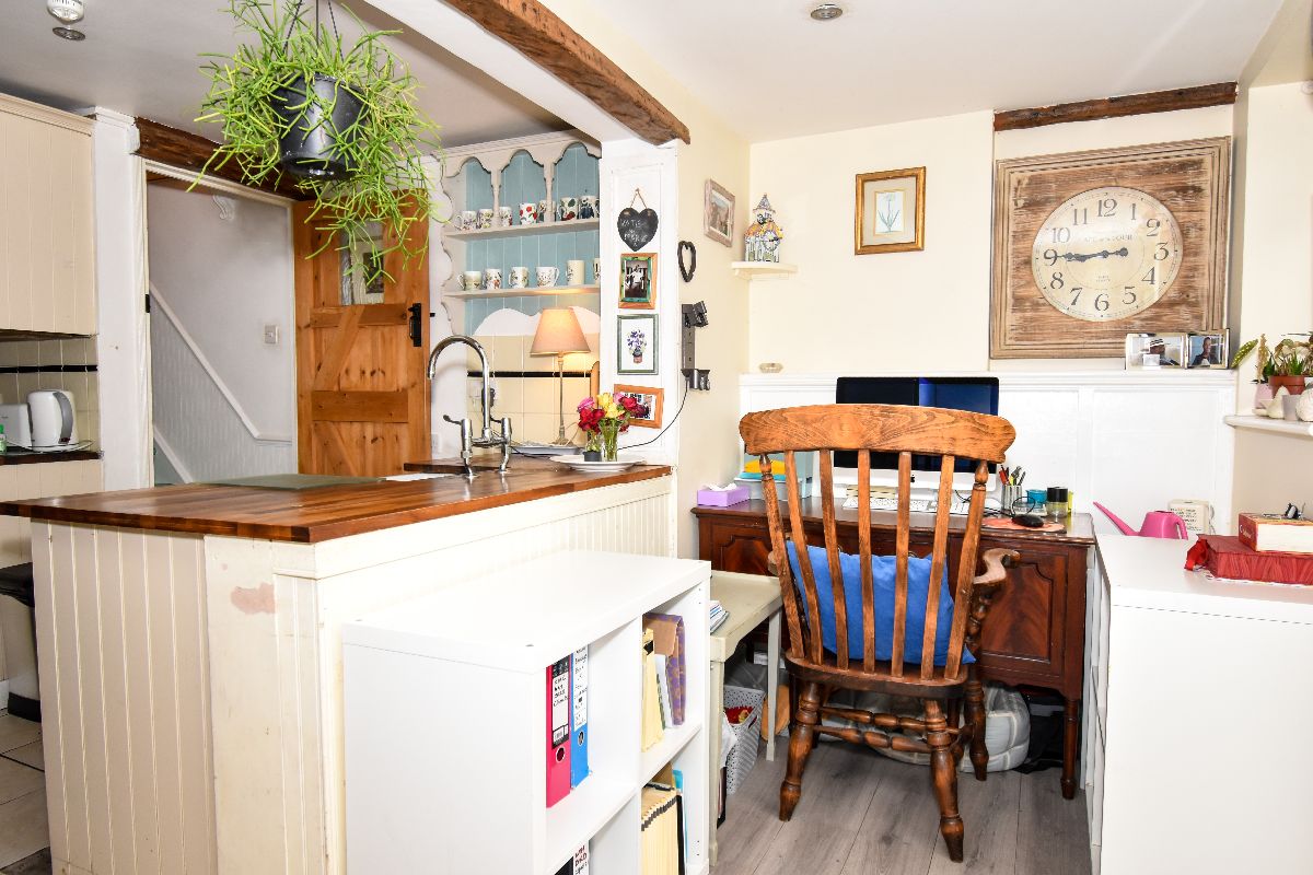 3 bed terraced house for sale in North Street, Salisbury  - Property Image 12