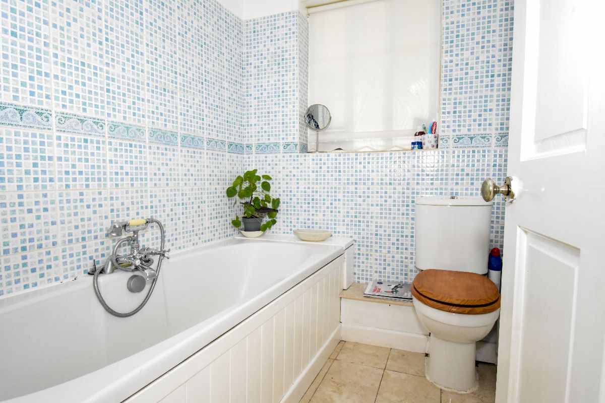 3 bed terraced house for sale in North Street, Salisbury 7