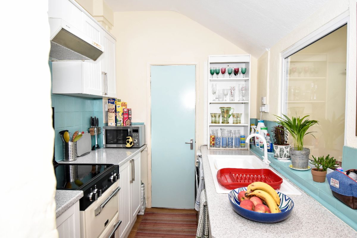 3 bed terraced house for sale in North Street, Salisbury  - Property Image 13