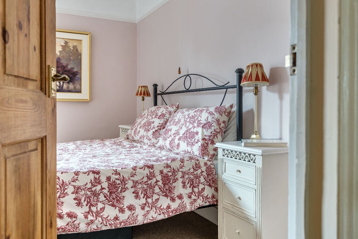 2 bed end of terrace house for sale in Riverside, Salisbury 10