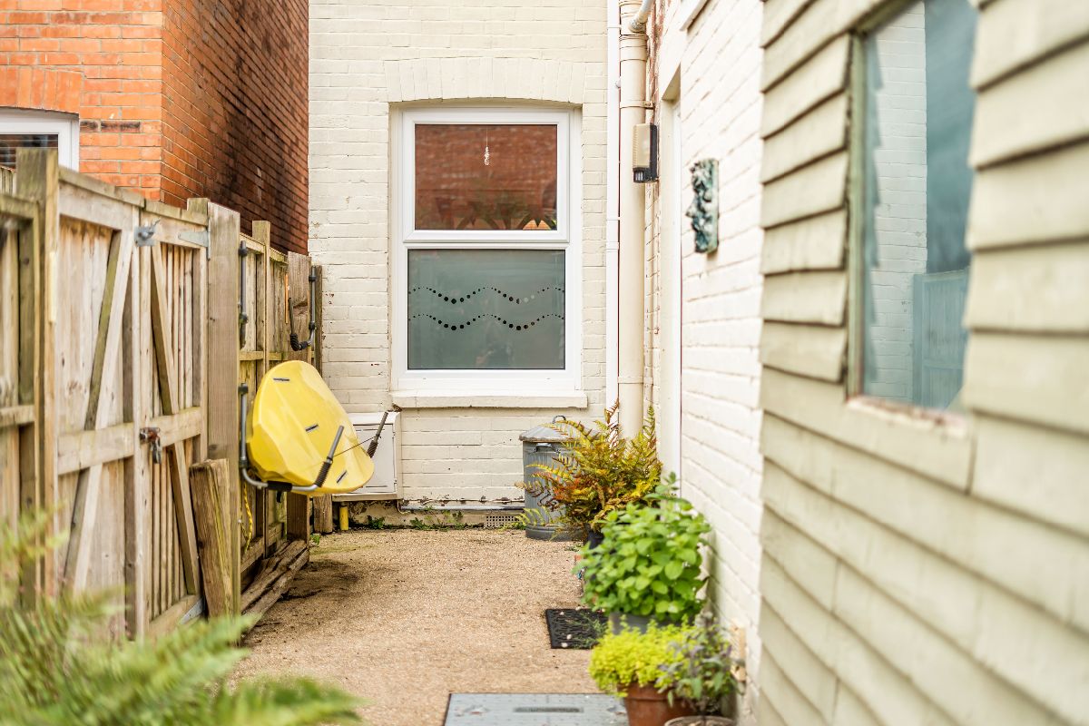 2 bed end of terrace house for sale in Riverside, Salisbury 13