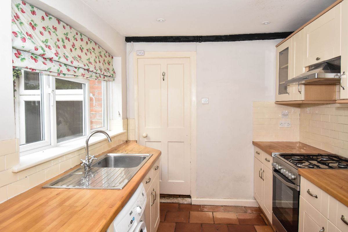 2 bed terraced house for sale in Riverside, Salisbury  - Property Image 6