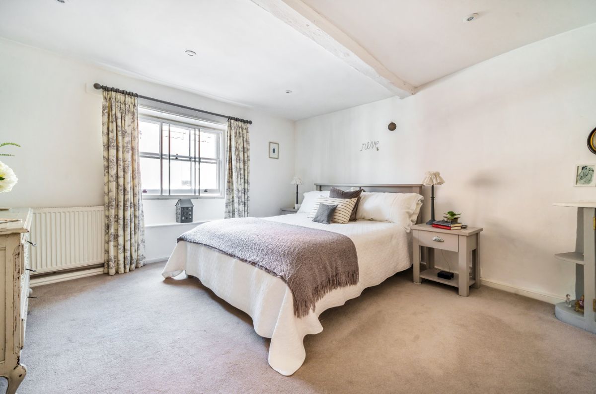 4 bed character property for sale in Wilton, Salisbury 12