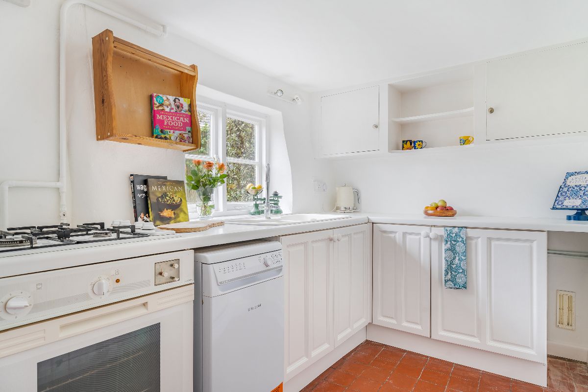 2 bed character property for sale in Harnham Road, Salisbury 2