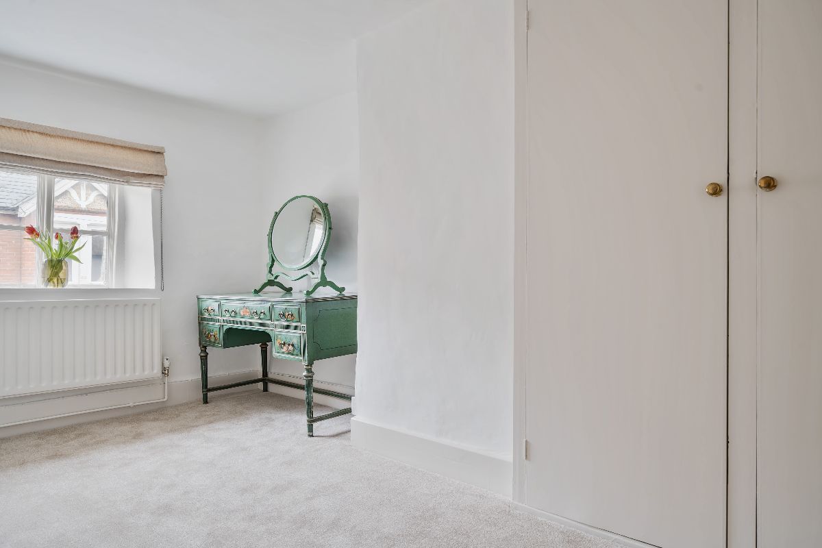 2 bed character property for sale in Harnham Road, Salisbury 10