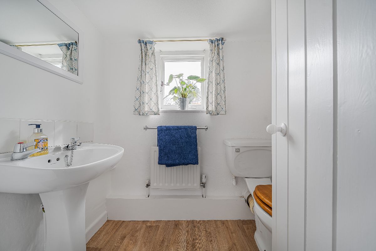 2 bed character property for sale in Harnham Road, Salisbury 8