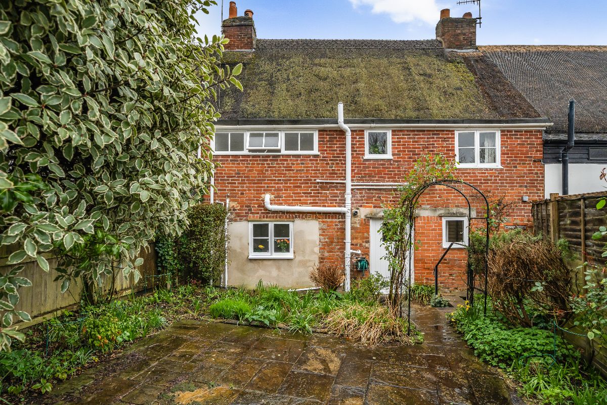 2 bed character property for sale in Harnham Road, Salisbury 11