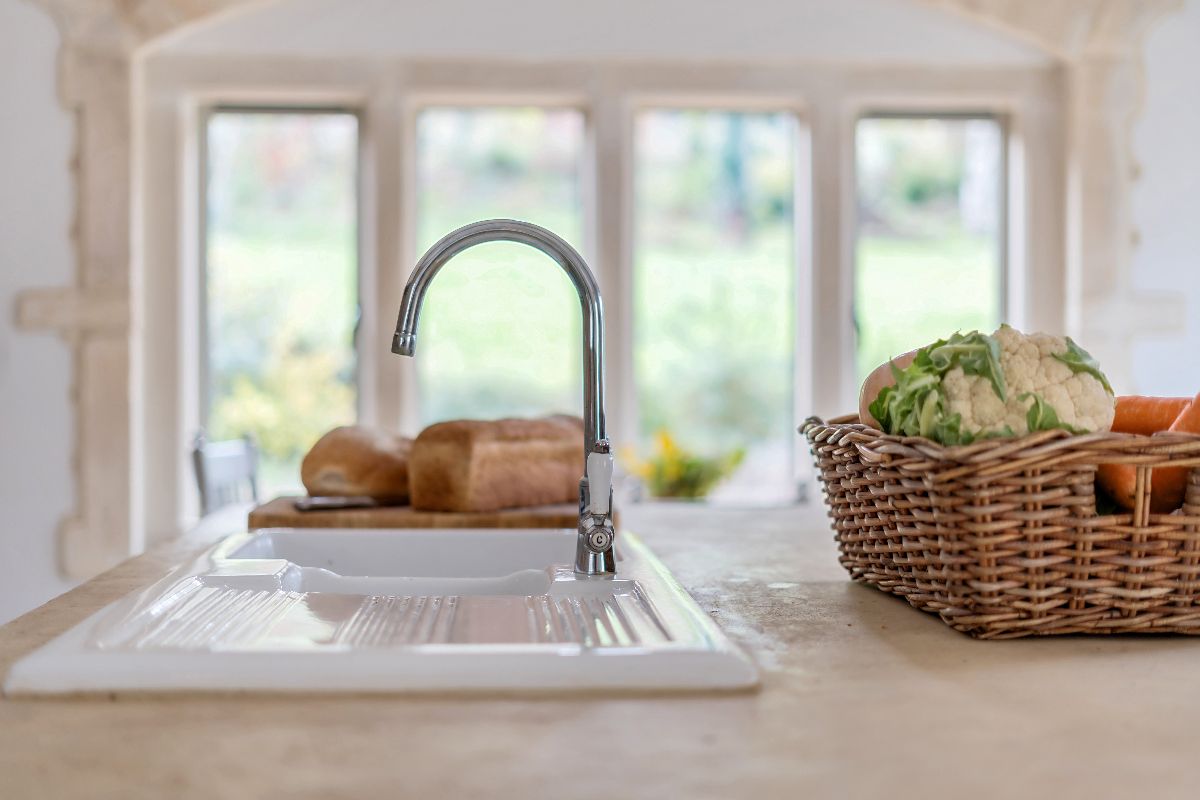 4 bed detached house for sale in Wylye Road, Hanging Langford 22