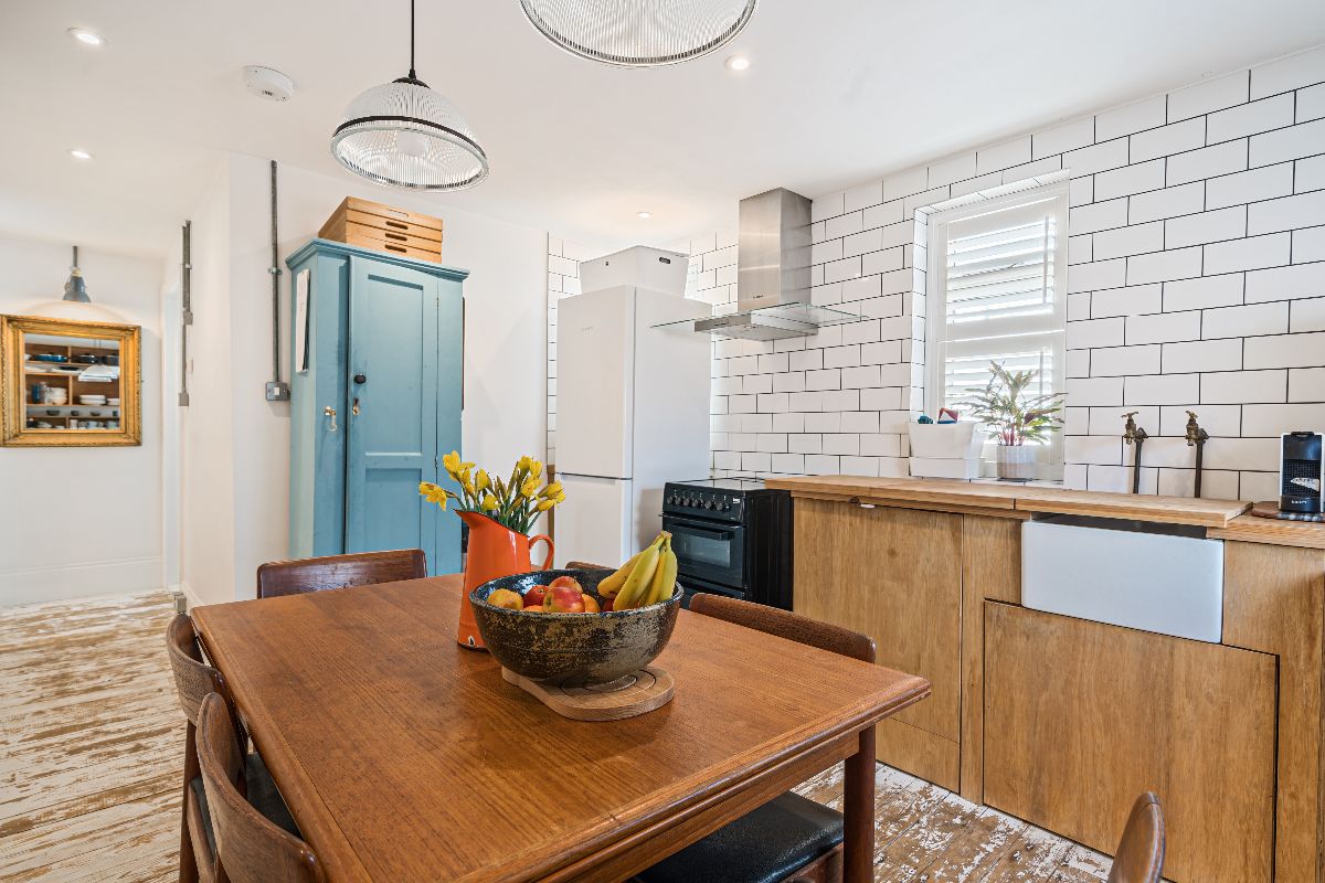 3 bed character property for sale in West Street, Salisbury 4