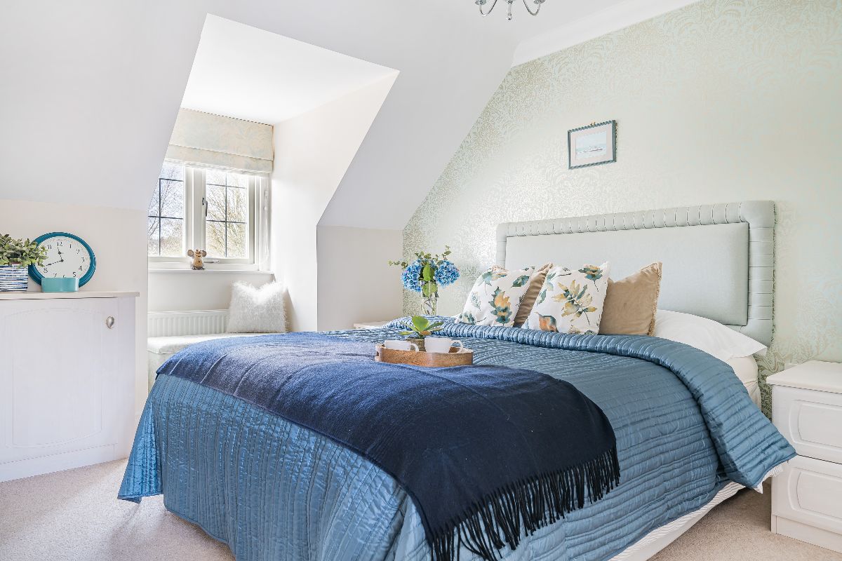 3 bed end of terrace house for sale in Florence Mews, Salisbury 5