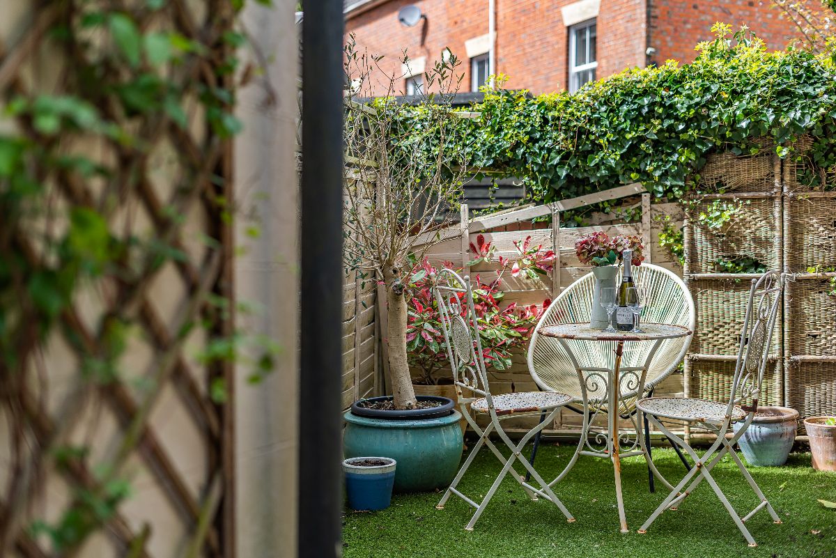 2 bed cottage for sale in North Street, Salisbury  - Property Image 7